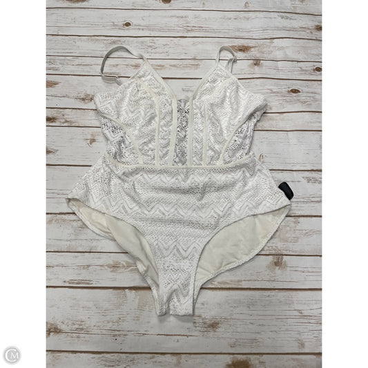 Swimsuit By Clothes Mentor In White, Size: 2x