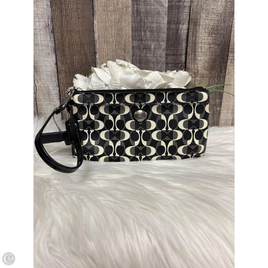 Wristlet Designer By Coach, Size: Medium