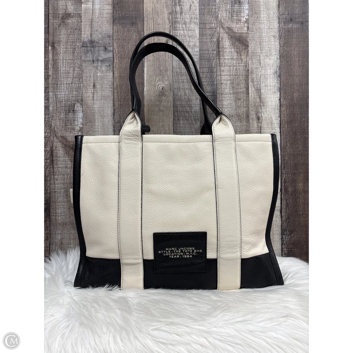 Tote Luxury Designer By Marc Jacobs, Size: Large
