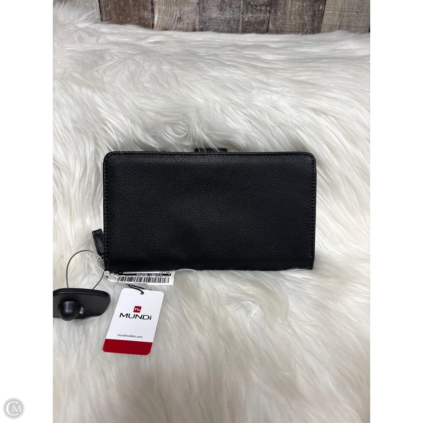 Wallet By Clothes Mentor, Size: Medium