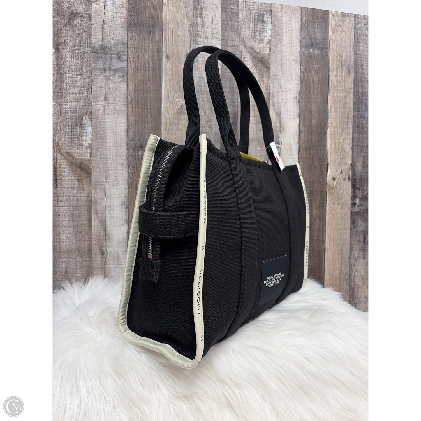 Tote Luxury Designer By Marc Jacobs, Size: Large