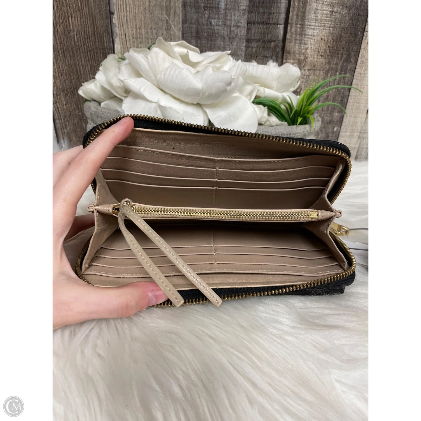 Wallet Luxury Designer By Chloe, Size: Medium