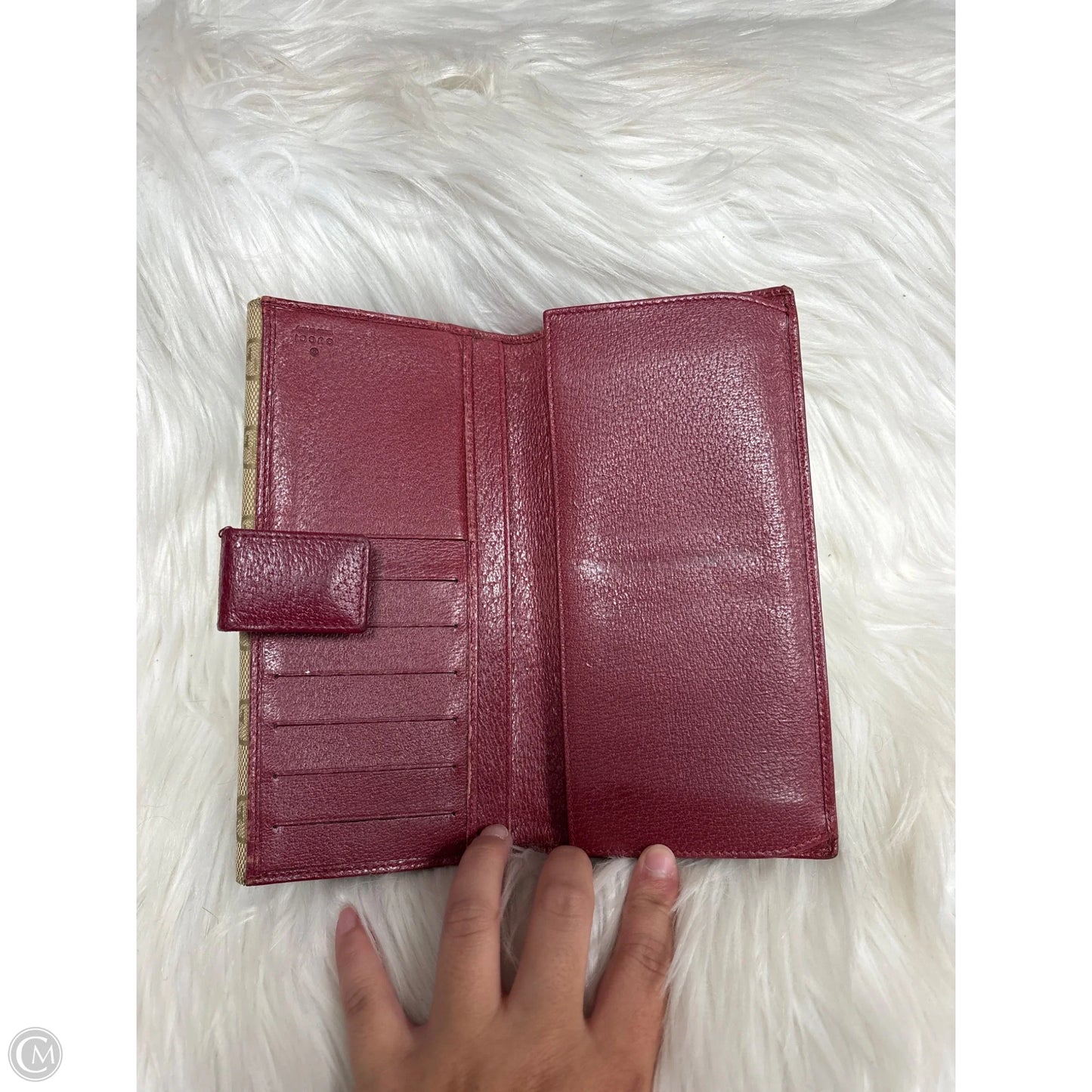 Wallet Luxury Designer By Gucci, Size: Medium