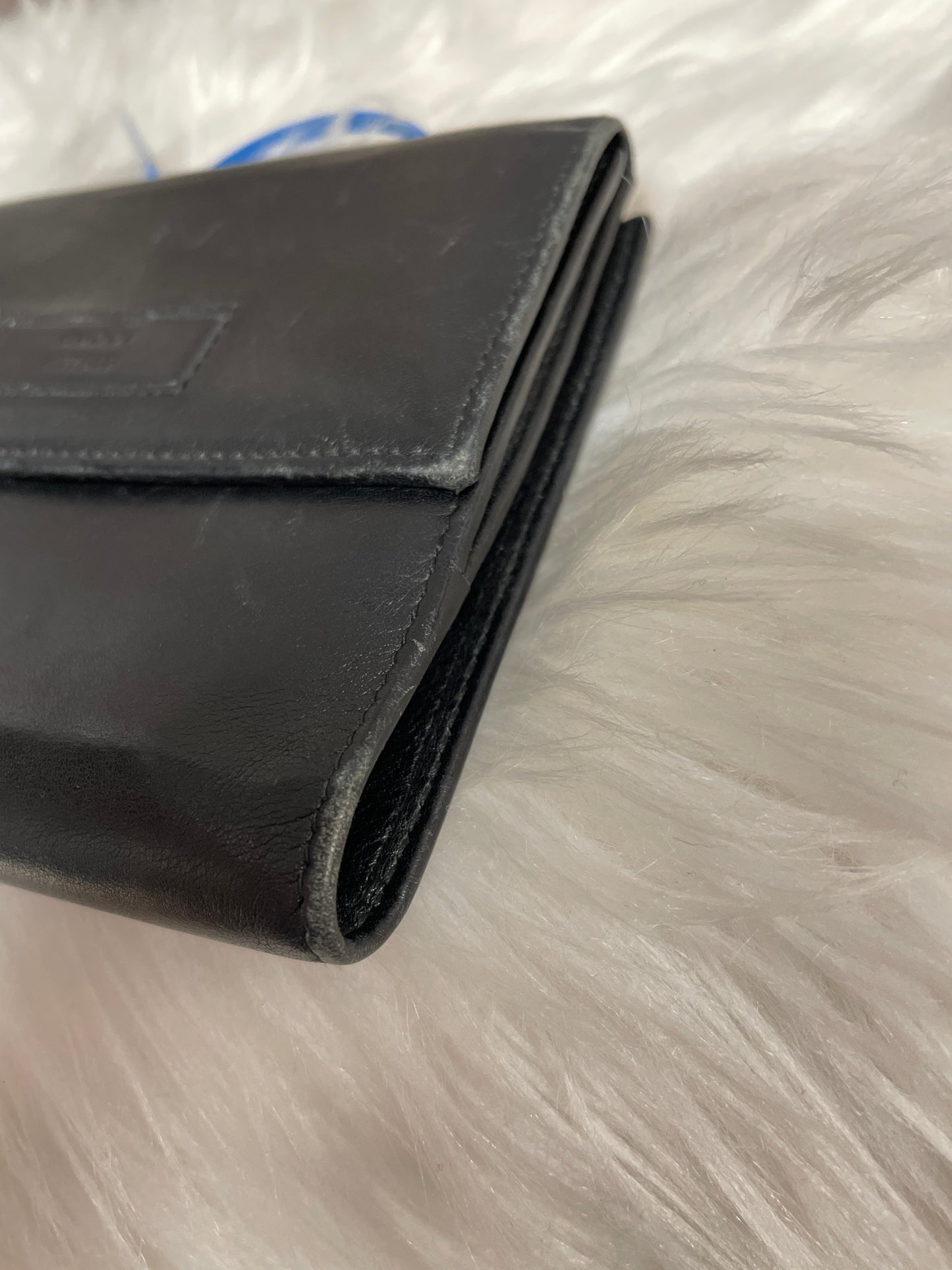 Wallet Luxury Designer By Gucci, Size: Large