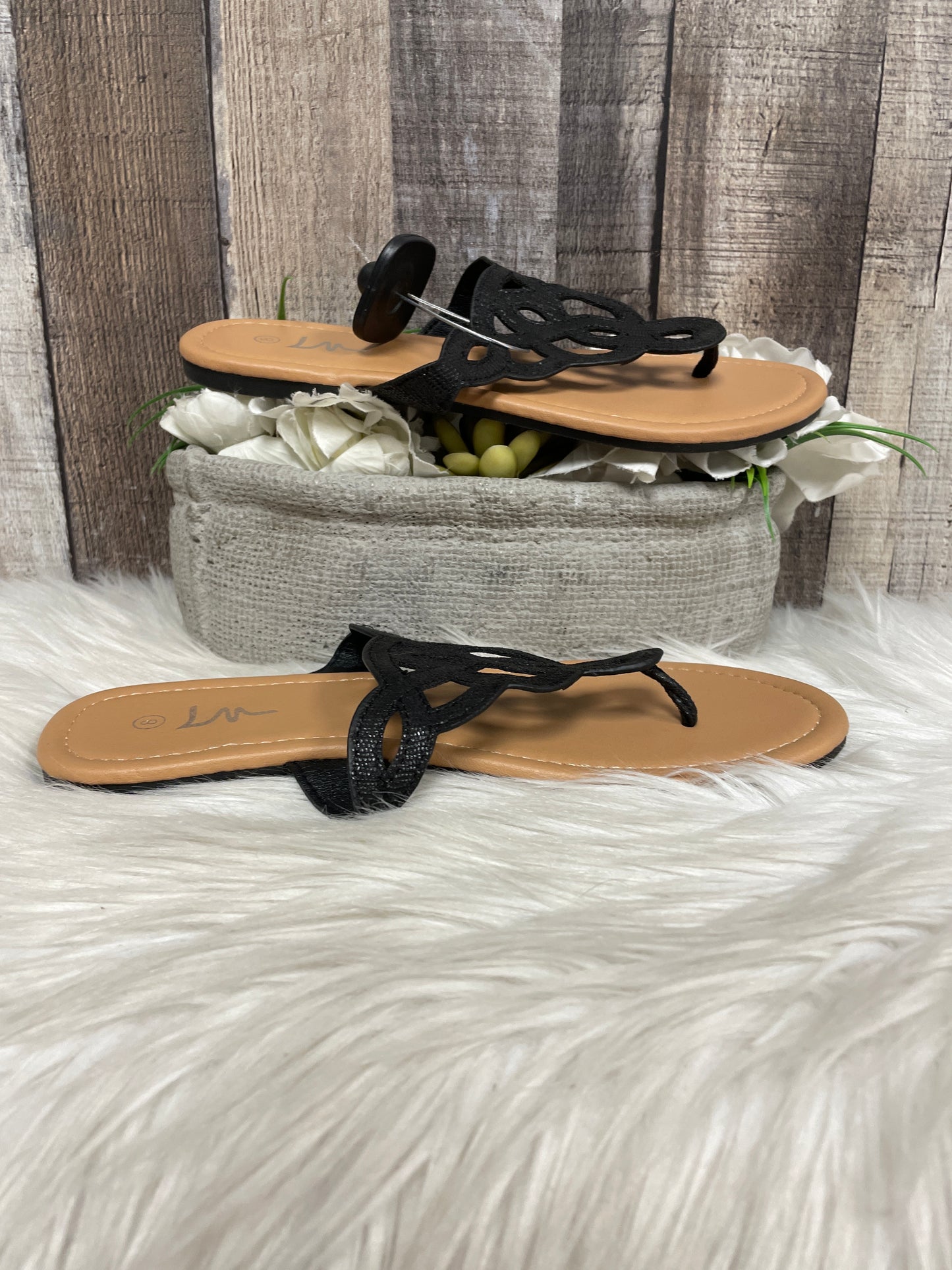 Sandals Flats By Cme In Black, Size: 8
