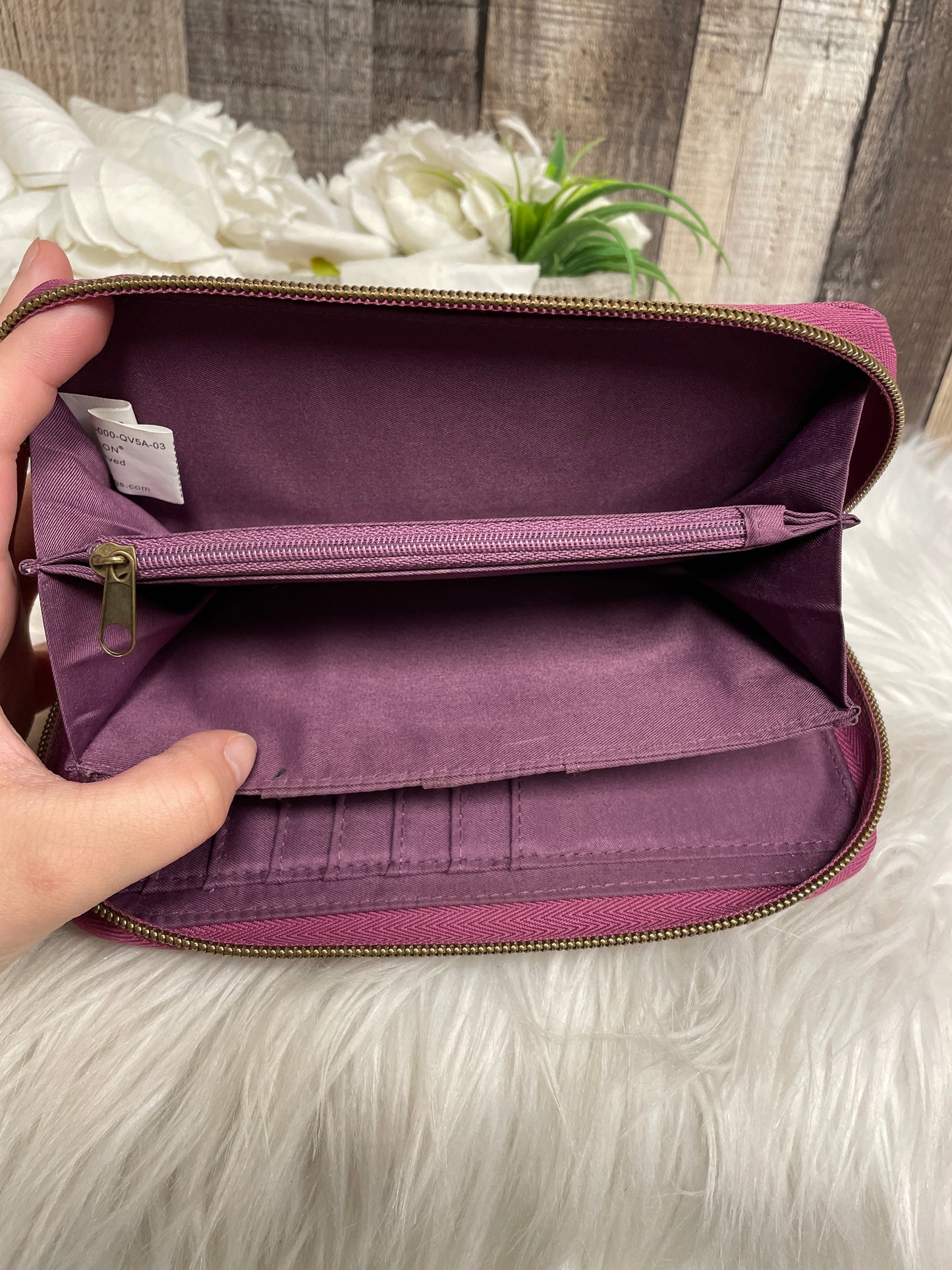 Wristlet By Travelon, Size: Medium