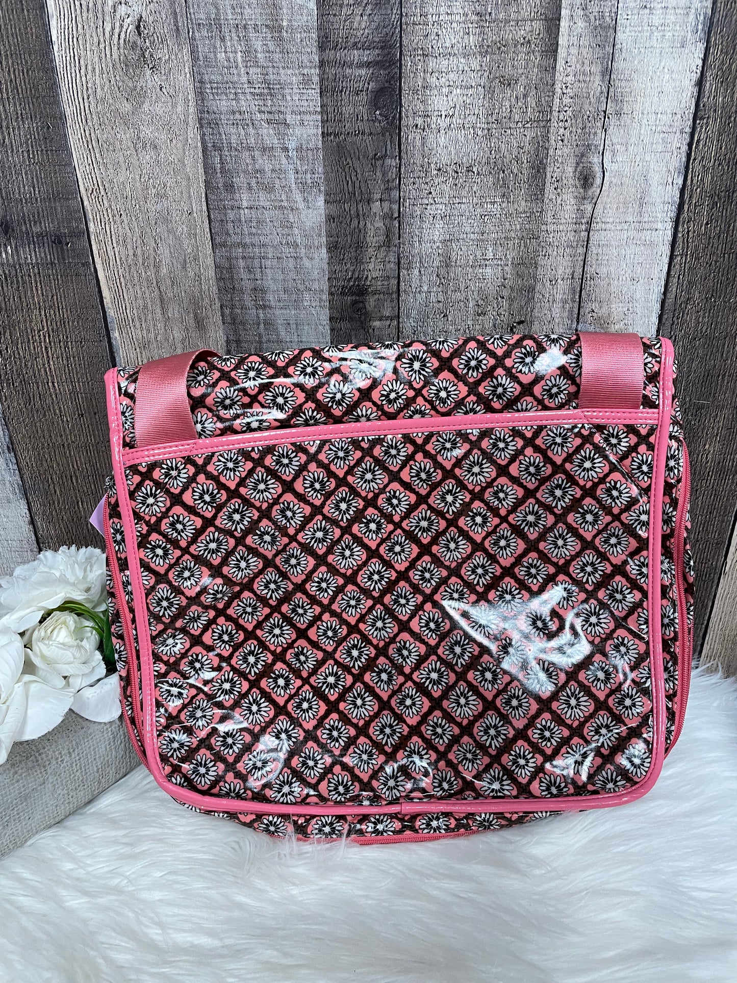 Handbag By Vera Bradley, Size: Large