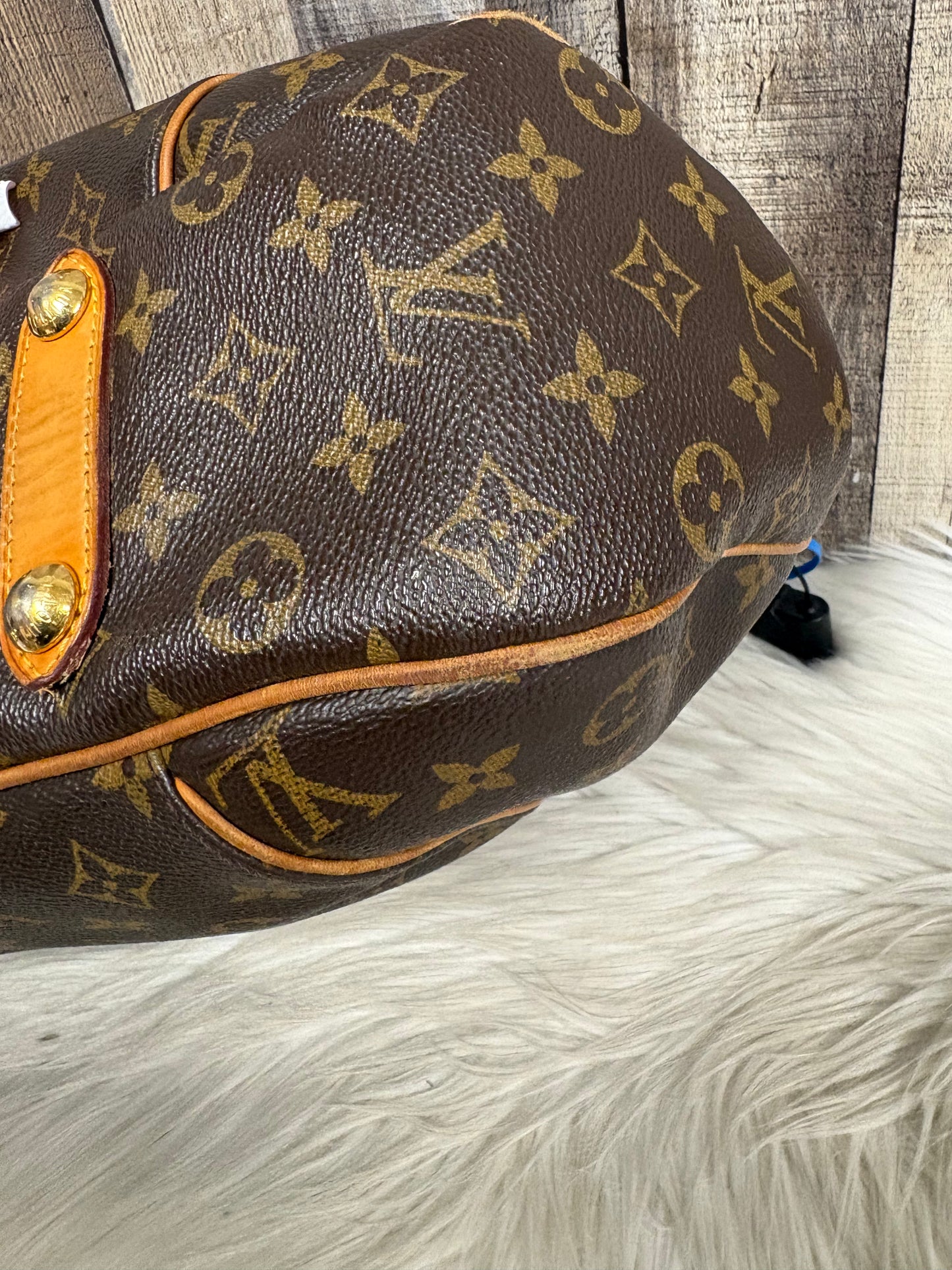 Handbag Luxury Designer By Louis Vuitton, Size: Large