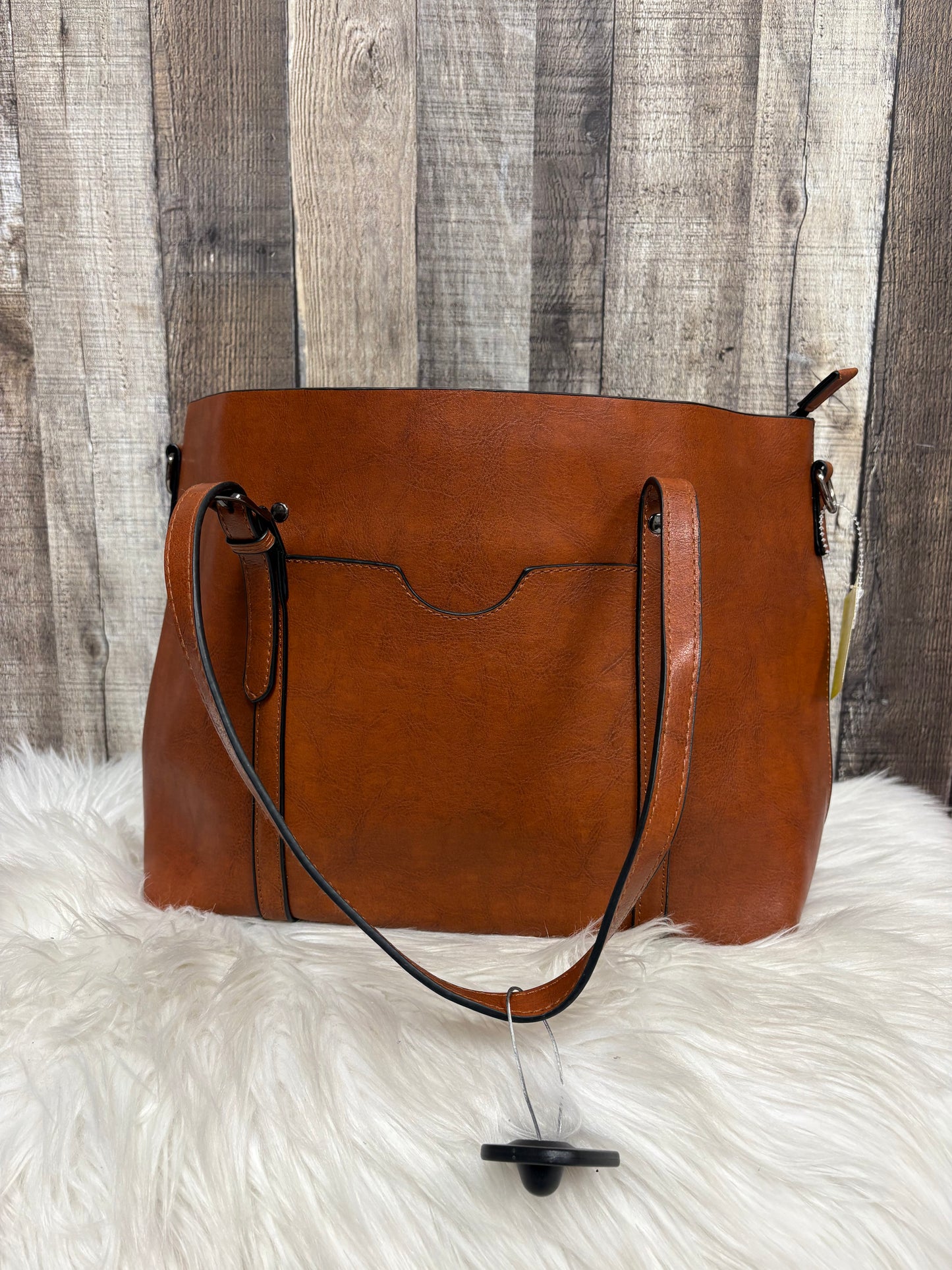 Tote Leather By Cmf, Size: Medium