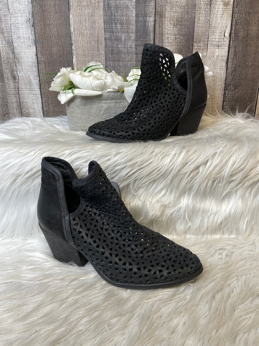 Boots Ankle Heels By Cme  Size: 6.5