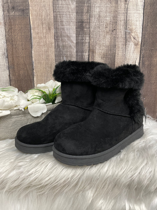 Boots Snow By So  Size: 9