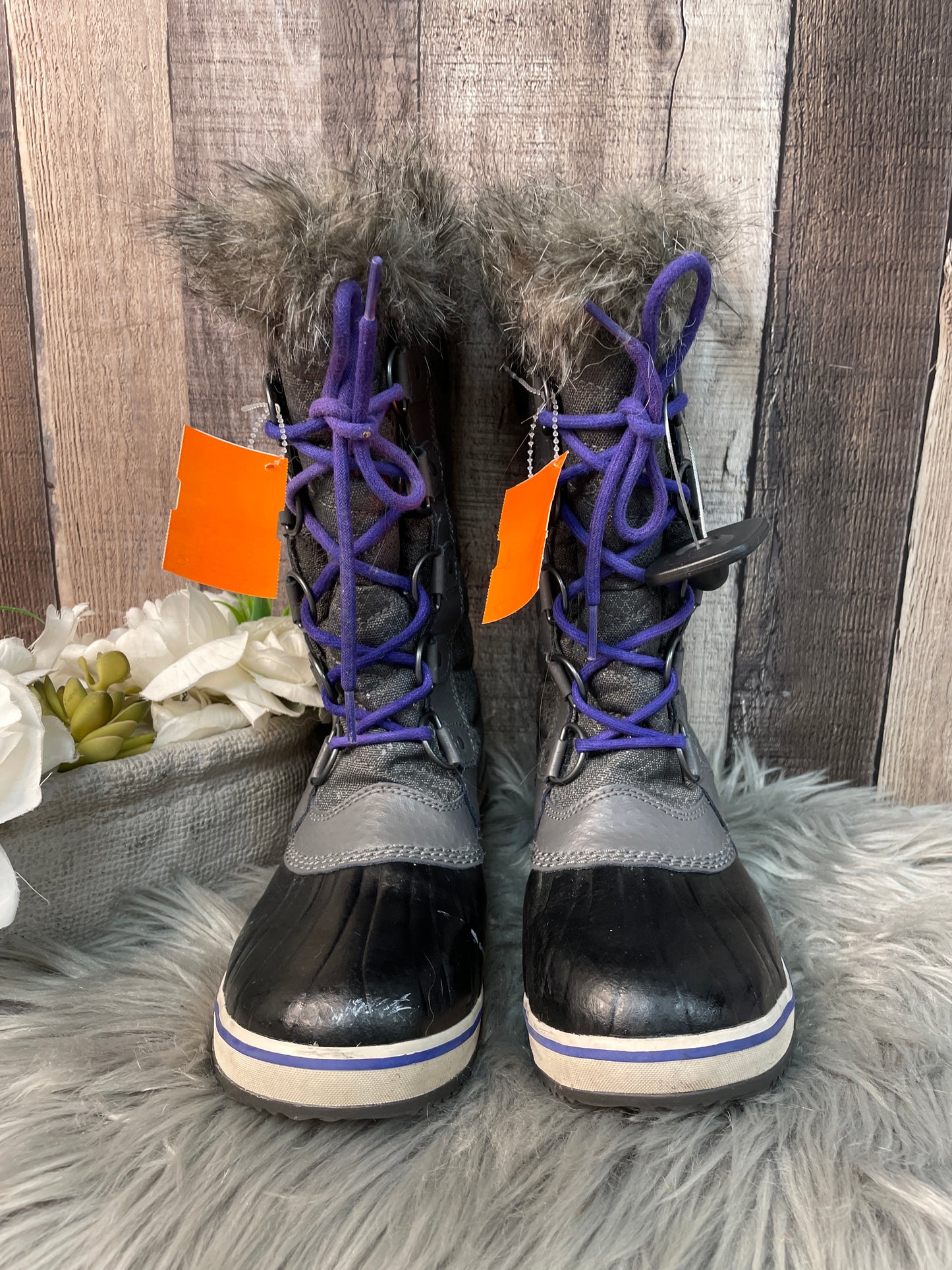 Boots Snow By Sorel  Size: 7.5