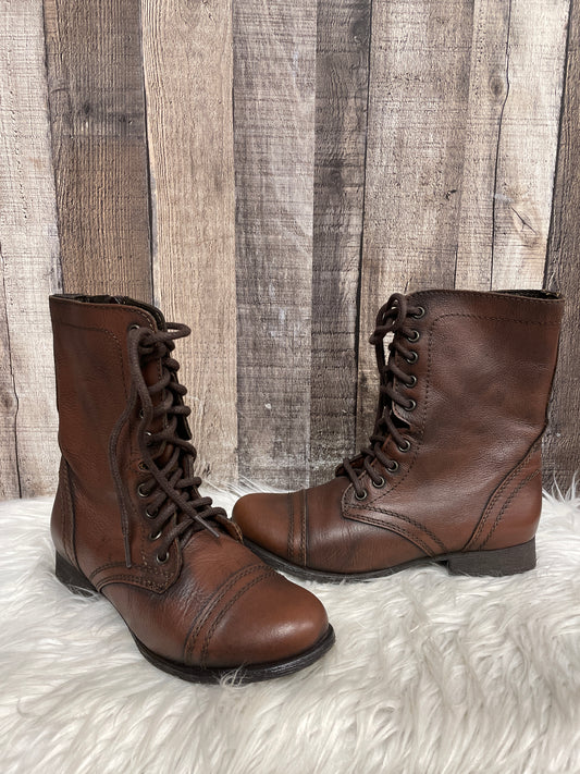 Boots Combat By Steve Madden  Size: 7
