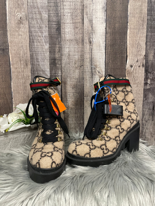 Boots Luxury Designer By Gucci  Size: 10