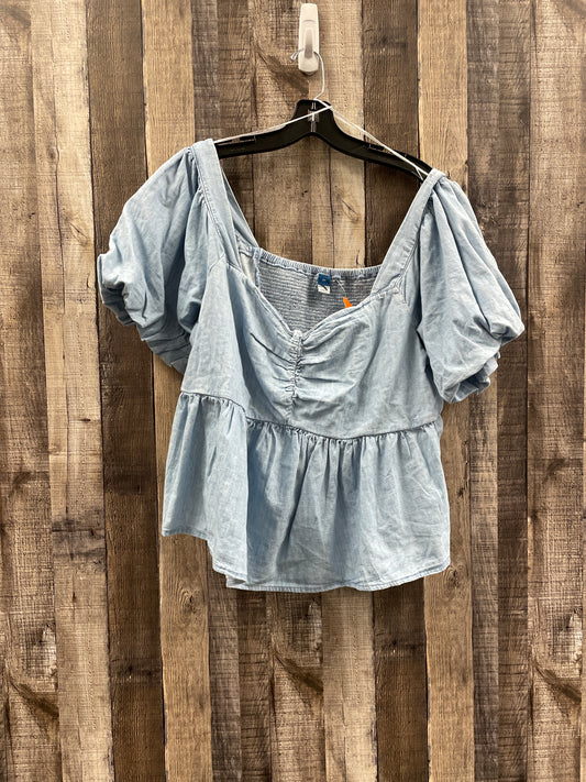 Top Short Sleeve By Old Navy  Size: 2x